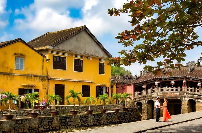Hoi An City Tour (Private Tour) - Stop 4: Hoi An Traditional Art Performance Theatre as a cool-down