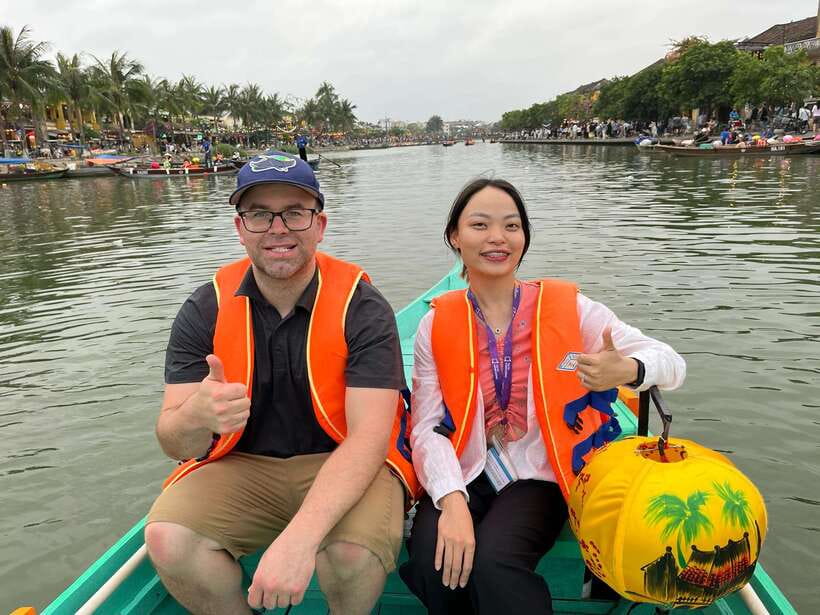 Hoi An City Tour with Boat Ride and Release Lantern Flower - Hoi An Market: The Best First Stop for Getting Your Bearings