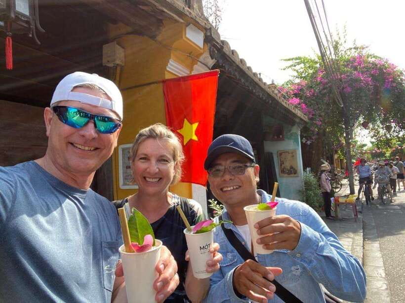 Hoi An City Tour with Boat Ride and Release Lantern Flower - 200+ Year-Old Ancient Houses: How Merchant Wealth Shaped Daily Life