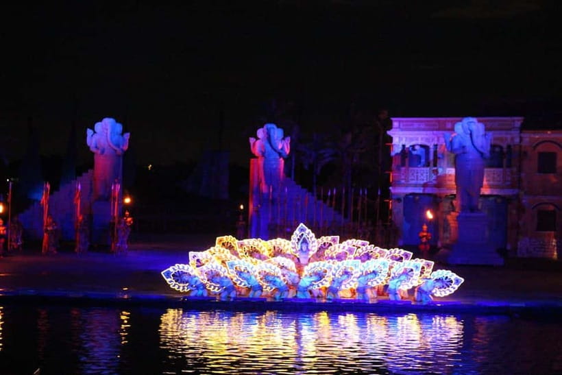 Hoi An: Coconut Basket Boat Ride & Hoi An Memories Live Show - The big show (500+ performers): Ao Dai, stage tricks, and timed entry