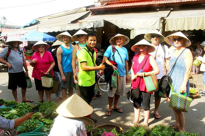 Hoi An Cooking Class and Basket boat tour - Hoi An Central Market: choosing the ingredients like a local