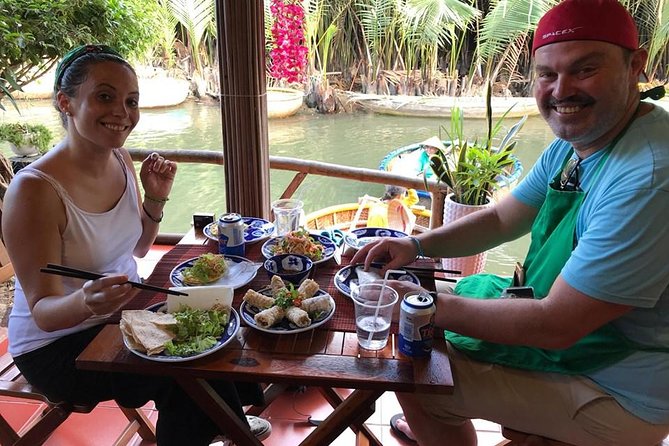 Hoi An Cooking Class And River Cruise - Hoi An Food Market at 1:30 pm: bargaining words and ingredient shopping