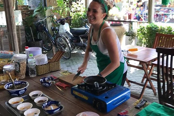 Hoi An Cooking Class And River Cruise - Fish-market energy: how the guide helps you shop like you mean it