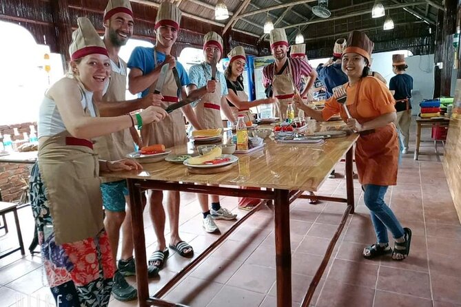 Hoi An Cooking Class with Market Visit - Timing That Works: Pickup, Market, Village, Cooking, Back to Hoi An