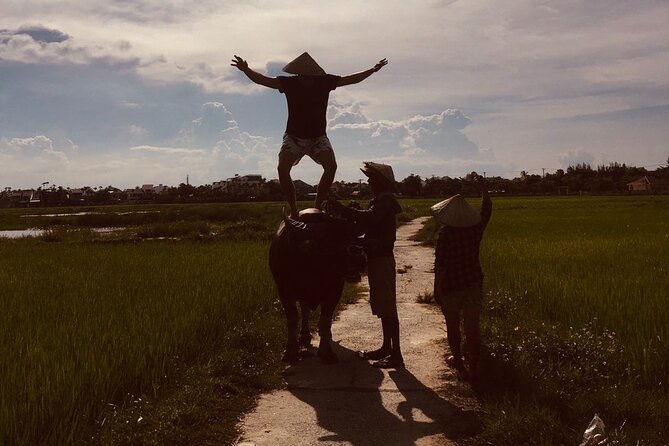Hoi An Countrylife Tour Experience & Vietnamese Set Menu - Guides matter: Hai, Lien, Viet, and Flower-style energy
