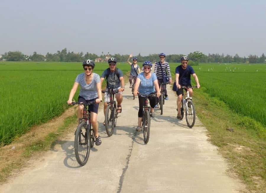 Hoi An: Countryside Bicycle Tour with Farm, Basket Boat Ride - Cycling out to Cam Thanh: the fast route to real countryside
