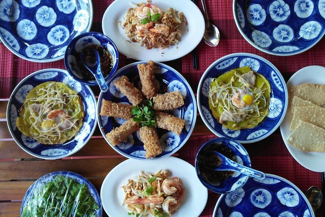 Hoi An Countryside bike tour, Basket boat and Cooking class - Cam Thanh Eco-Village: bamboo basket boat and coconut waterways