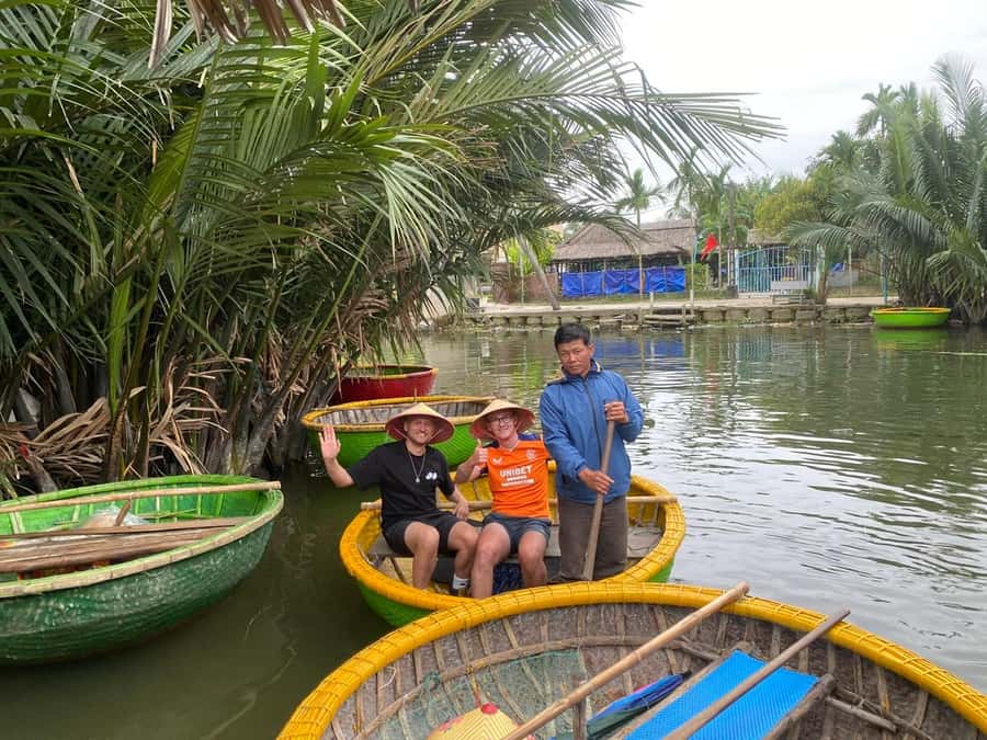 Hoi An Countryside Bike Tour- Tra Que Village & Basket Boat - Cam Thanh Eco-Coconut Village: basket boats and fishermen’s community life