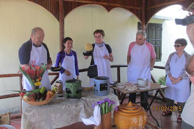 Hoi An countryside biking - Basket Boat - Vegetable village - Local home Cooking - Meeting at Hoi An Ecotourism and what the start sets up