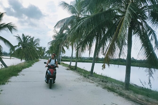 Hoi An Countryside Discovery Tour By Motorbike - Local food - Guides, pacing, and staying comfortable on a 4-hour tour