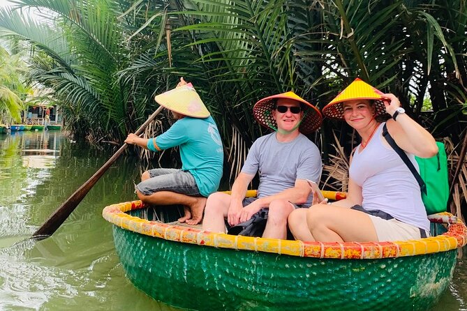 Hoi An Countryside PRIVATE TOUR - Highlights and Hidden Gems - Tra Que Vegetable Village: Hoe, Soil, and Water Real Plants