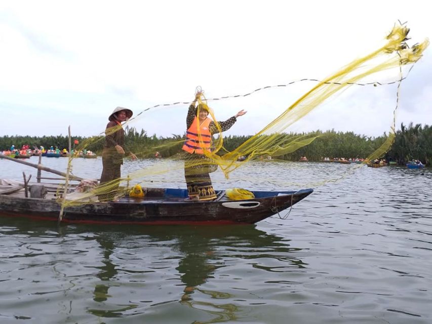 Hoi An: Countryside Tour by Bike with Meal - Shrimp Ponds, Ducks, Chickens, and Rice-Field Stops