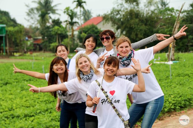 Hoi An Countryside Tour By Scooter With Lady Bikers - Kim Bong Carpentry Village: rice noodle making with locals