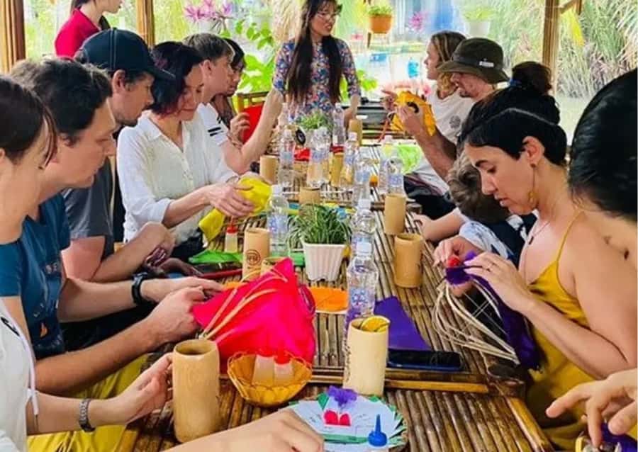 Hoi An / Da Nang: Lantern, Basket Boat & Cooking Class - Hoi An Photo Stop + Market Visit: Where the Cooking Begins