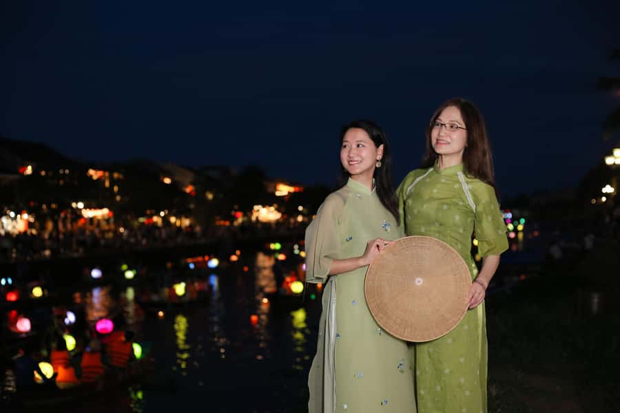 Hoi An/Da Nang: Private Photoshoot & Guided Walking Tour - Who should book this and who might skip it