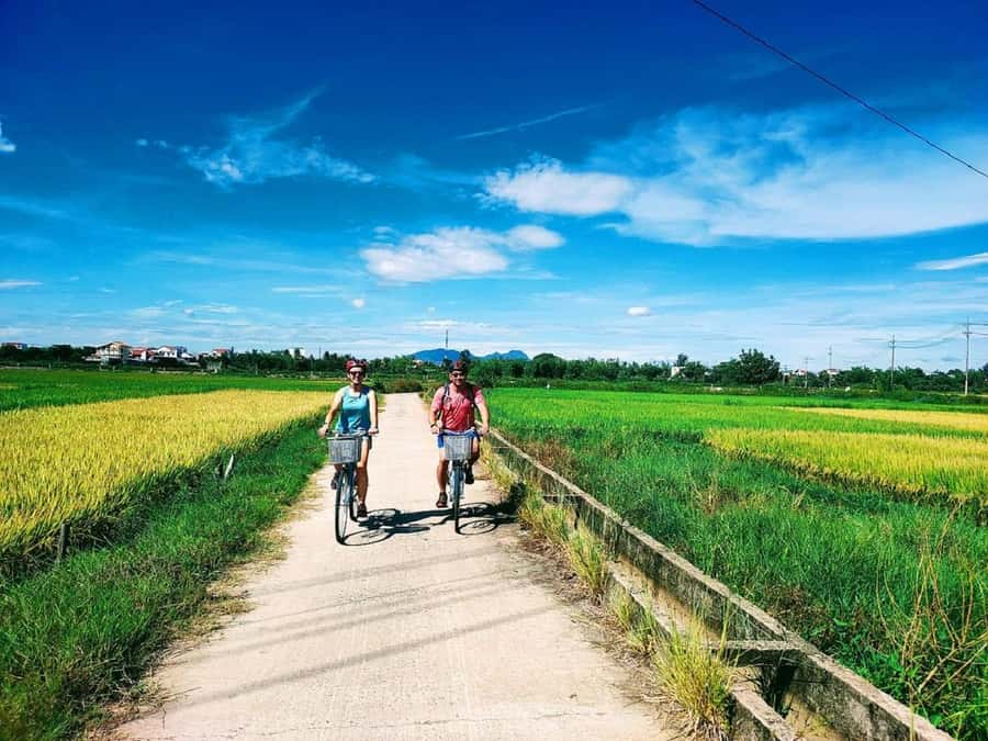 Hoi An : Eco Bicycle Tour with Fishing and Lunch/Dinner - The farmer’s home lunch or dinner: Vietnamese food with context