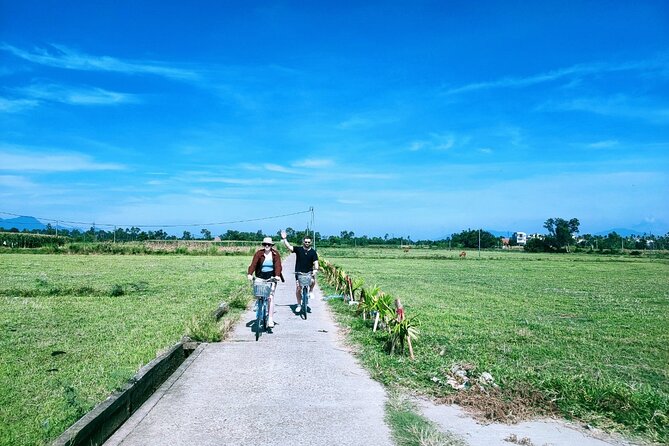 Hoi An Eco-Biking Tour - Lunch or dinner with a local family: where the day becomes real
