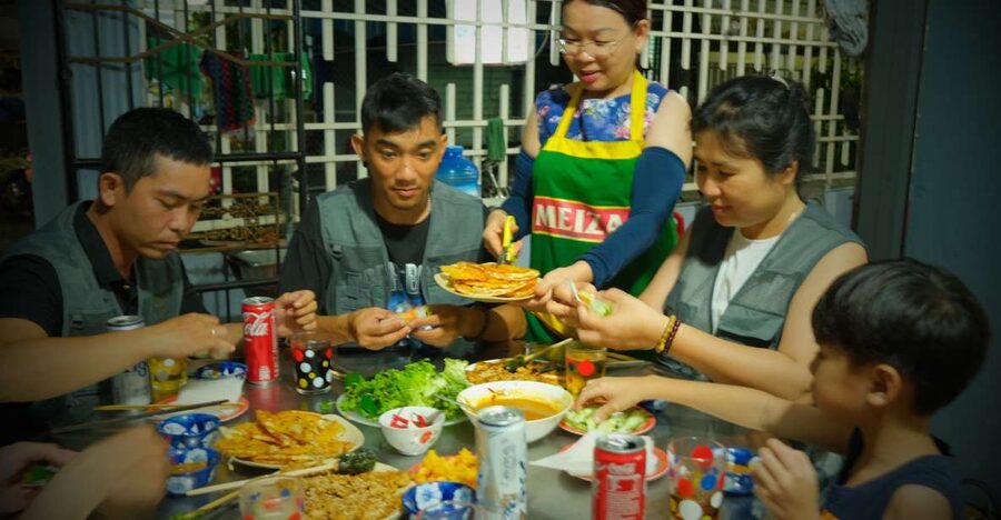 Hoi An: Evening Food Culture Tour by Vespa - How the ride shapes the food stops (and makes them easier than you think)