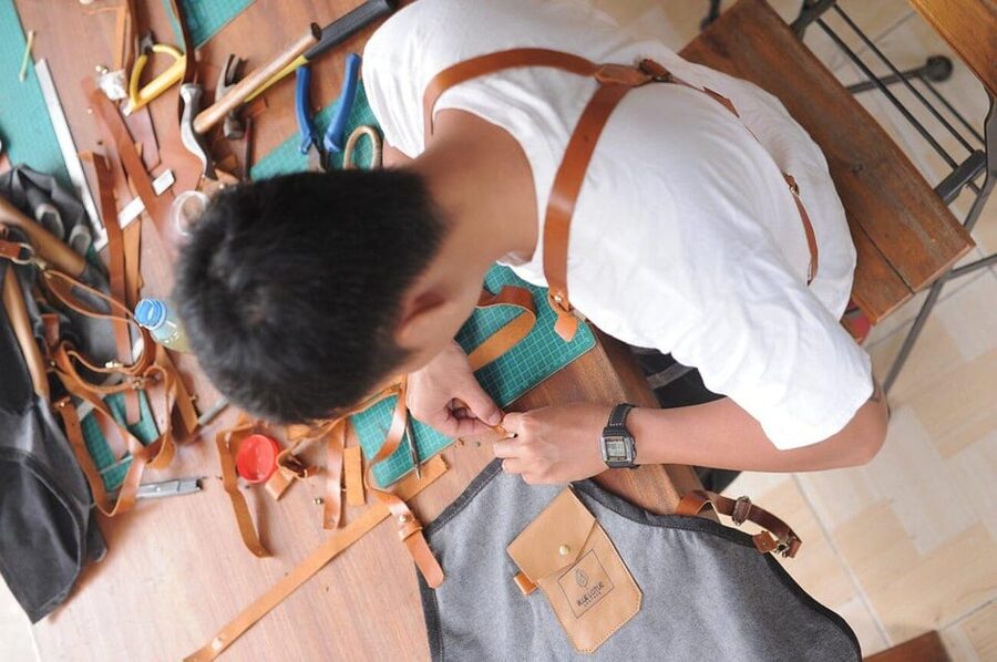 Hoi An: Experience Handmade Leather Making in Oldtown - Logistics that matter: meeting point, no pickup, and what to bring