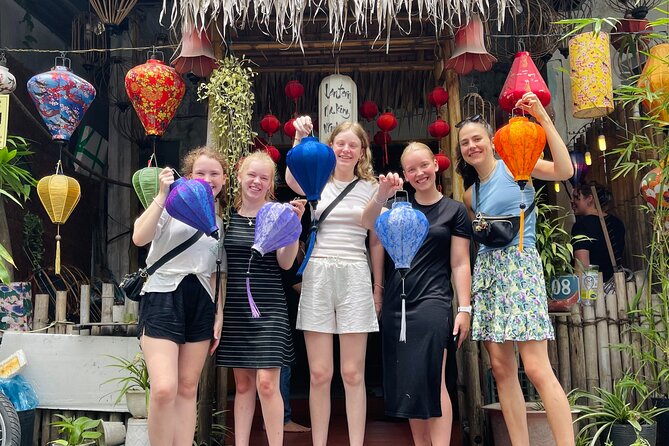 Hoi An Foldable Bamboo Silk Lantern and Evening Street Food Tour - Evening street food and the night market: how to use your hour