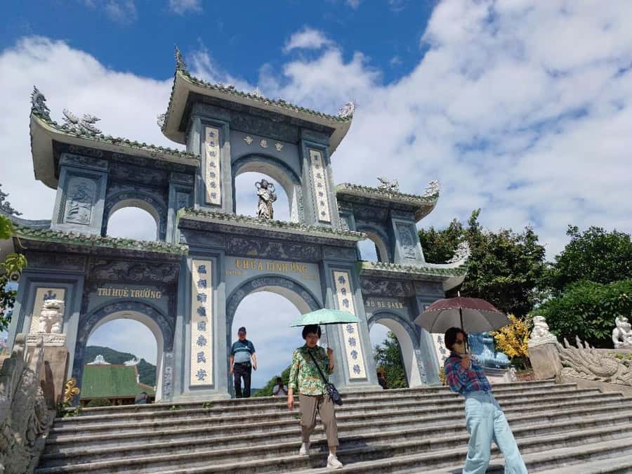 Hoi An: Golden Bridge, Marble Mt, & Lady Buddha Private Trip - Stop 2: Linh Ung Pagoda on Monkey Mountain (Lady Buddha’s Calm)