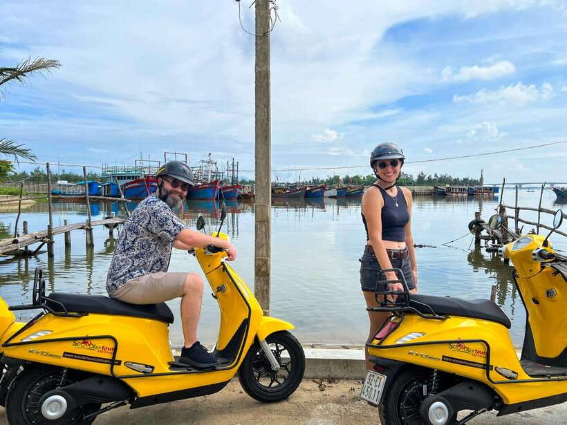 Hoi An: Half-day Electric Scooter Countryside Adventure - Tra Que Vegetable Village: rice fields, compost, and making rice crackers