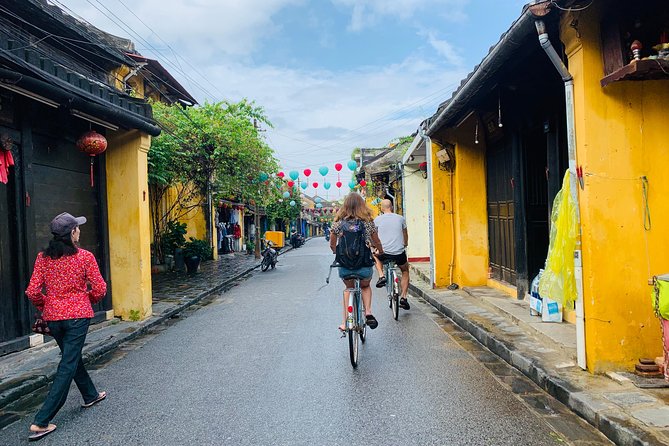 Hoi An: Half-day Hoi An Heritage Walk - Group Size, Pace, and Comfort in the Old Streets