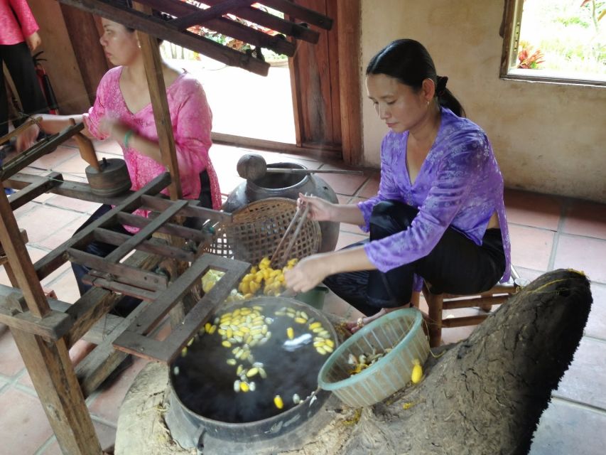 Hoi An: Half-day Silk Weaving Discovery Tour - Watching Weaving and Tailors at Work (Then Seeing What It Becomes)