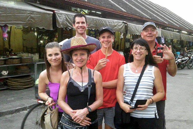 Hoi An Half-Day Street Food Guided Tour - HFE - What the guide is really doing for your dinner plan