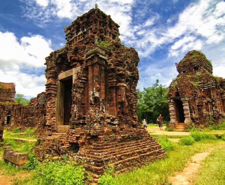 Hoi An: Half-Day to My Son Sanctuary & Sunset River Cruise - The Cham Dancing Performance: A Short Show With Real Local Flavor