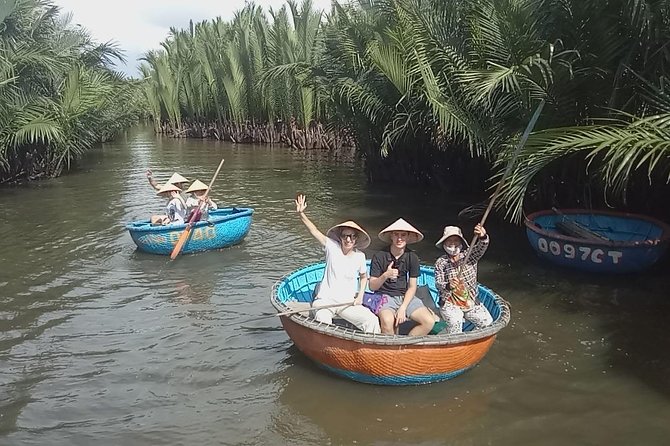 HOI AN Hidden Gems in Rural Villages & River Islands PRIVATE TOUR - Tra Nhieu fishing village: mat weaving in a traditional home