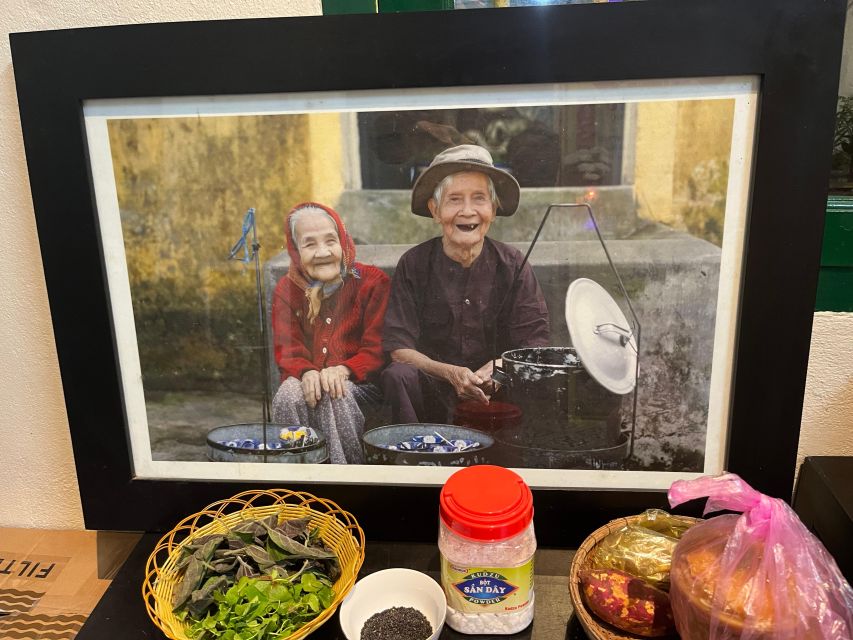 Hoi An hiden food adventure - How to prep: make the night easier on your feet