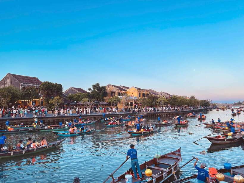 Hoi An: Hoai River Boat Ride with Flower Lantern Release - Should you book this Hoai River flower lantern boat ride?