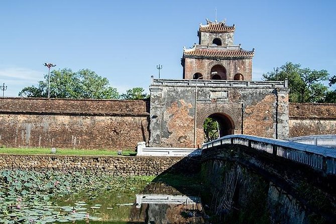 Hoi An: Imperial Hue And Hai Van Pass Full-day Tour - Getting more out of the day: guide + questions game