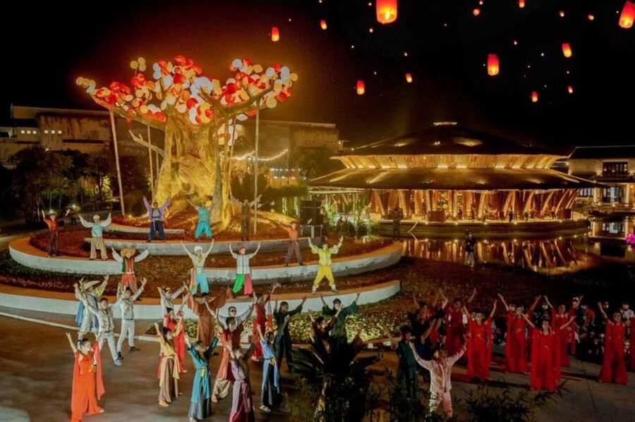 Hoi An Impression Show - Hoi An History - Who this is best for in Hoi An