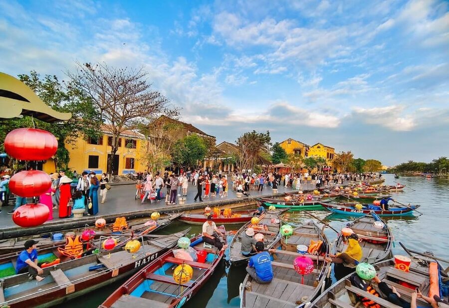 Hoi An: Lady Buddha, Marble Mountains, Coconut & Hoi An Tour - Hoai River boat, flower lantern release, and night market time
