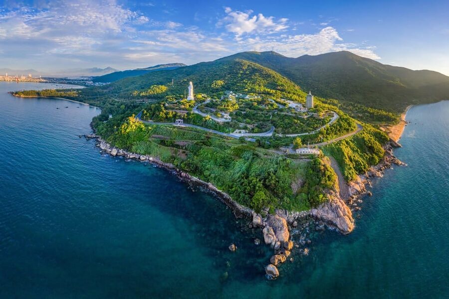 Hoi An: Lady Buddha, Marble Mountains, Coconut & Hoi An Tour - Sơn Trà Peninsula and the Linh Ung Lady Buddha statue