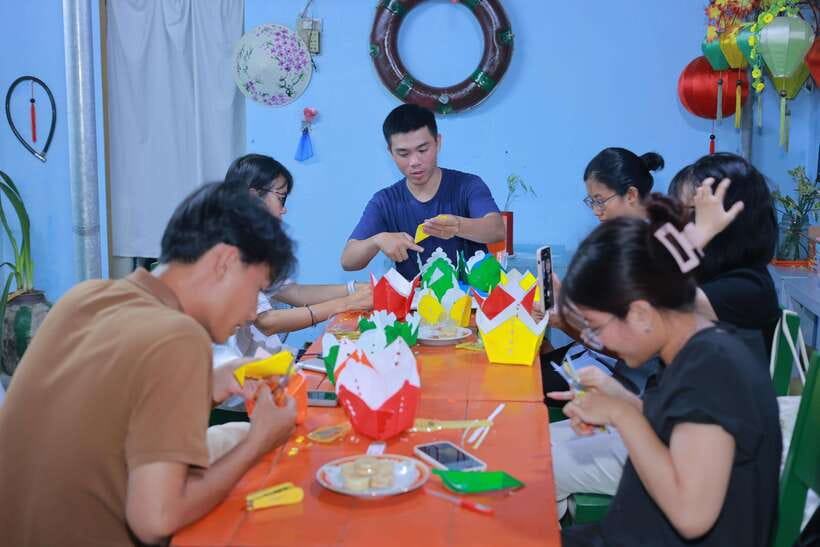 Hoi An : Lantern Boat Ride & Flower Lantern Making Class. - Writing a Wish and Releasing Your Lantern: The Moment You’ll Remember