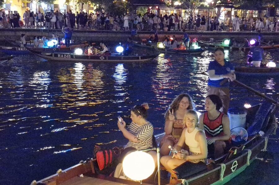Hoi An : Lantern Boat Ride & Release Lanterns - Who This Is Best For (and Who Should Skip)