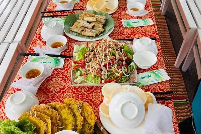 Hoi An Lantern Cruise/Boat Private Sunset/Special Event By Lotus - Price check: does $17 deliver real value?