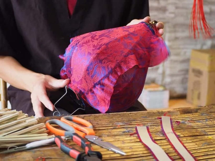 Hoi An: Lantern-Making Workshop in Hoi An Old Town - What Happens in the Workshop: A 20cm Silk Lantern You Finish Today