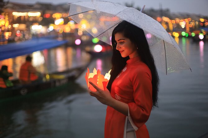 Hoi An Lantern Night Photoshoot | Unlimited Photos & Video - Hoi An at night: what this 45-minute photoshoot really delivers