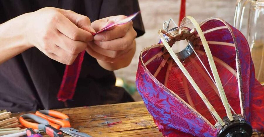 Hoi An: Local Foldable Lantern-Making Class with Locals - Finding the Workshop on Phan Boi Chau Street