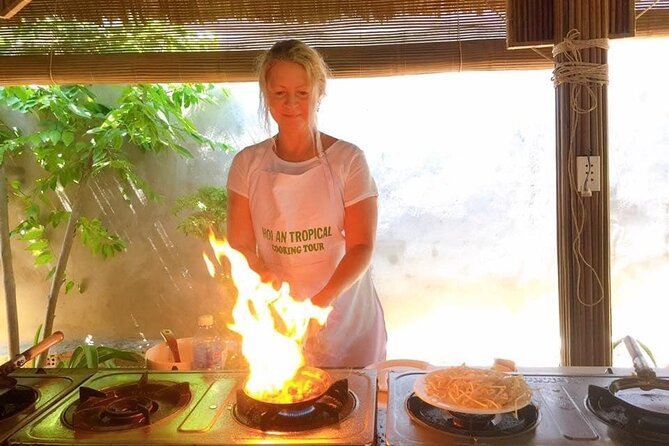 Hoi An Local Market and Vegetable Village Cooking Class - Key highlights