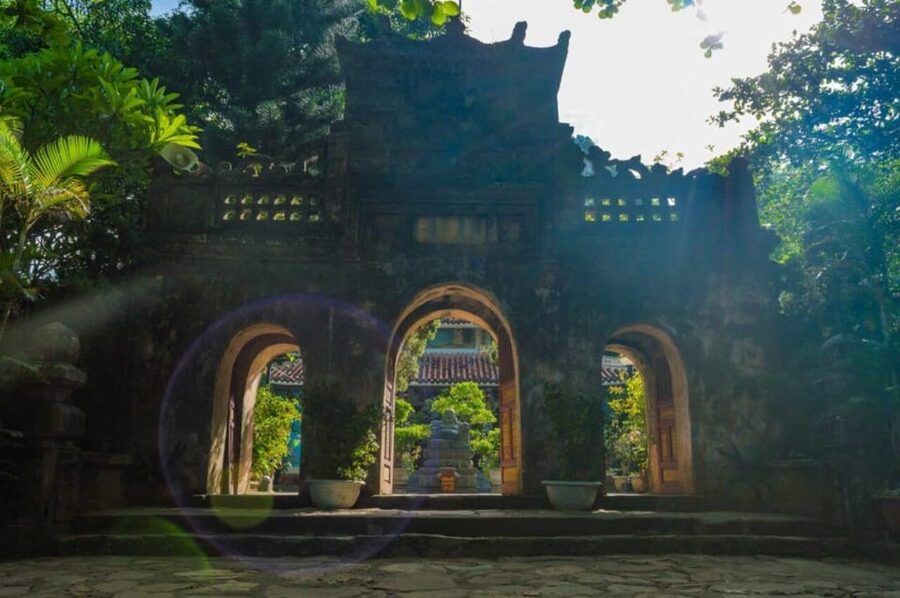 Hoi An: Marble Mountain & Monkey Mountain in Afternoon Tour - The Marble Craft Village at the Foot of the Mountain