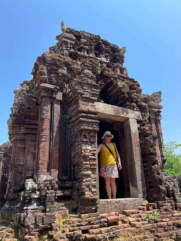 Hoi An: My Son Ruins; Bus-Boat-Cultural Show-Lunch-Guide - Price and value: what $15 really buys (and what costs extra)