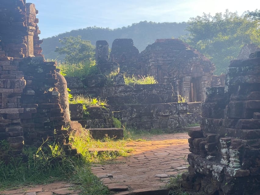 Hoi An: My Son Ruins: Guide-Bus-Boat-Cultural Show-Lunch - Should You Book This My Son + Boat Day?