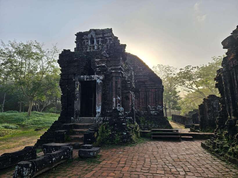 Hoi An: My Son Sanctuary Private Tour with Local Guide - The 1.5-hour guided walk: what you’re doing and why it works