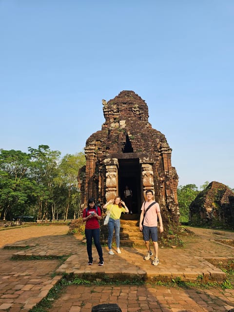 Hoi An: My Son Sanctuary Sunrise Tour - Breakfast after My Son: My Quang noodles and a practical cooldown
