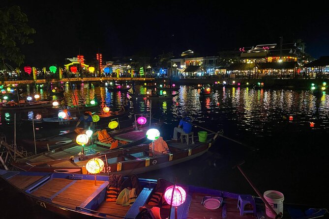 Hoi An Night Food Tour Motorbike & Lantern Cruise by Lady Rider - The Riverbank Walk Back: Seeing Daily Life Along the Water
